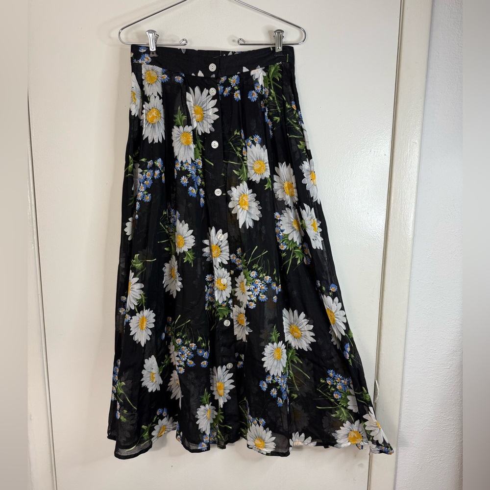 Liz Claiborne Black Floral Maxi Skirt with White Daisies